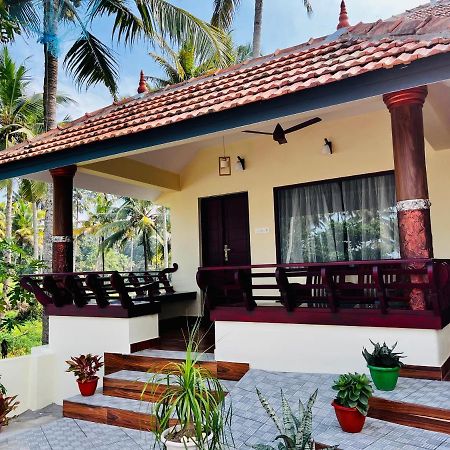 Maadathil Cottages Varkala Exterior photo