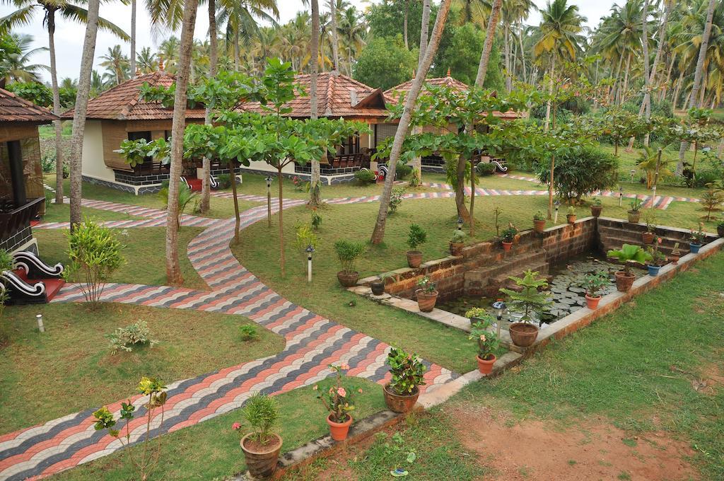 Maadathil Cottages Varkala Room photo